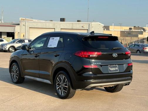 2021 Hyundai TUCSON SEL