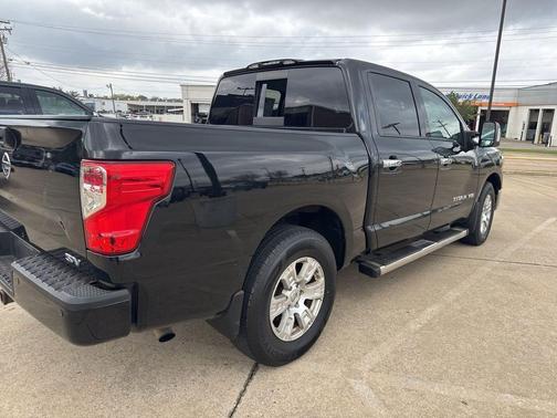 Magnetic Black 2018 Nissan Titan SV