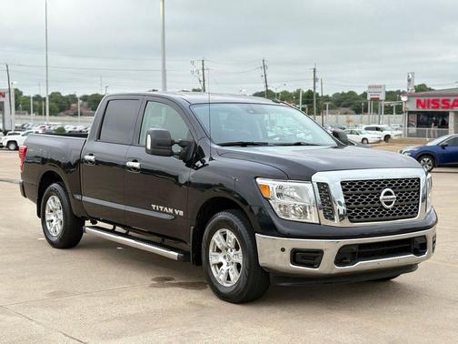 Magnetic Black 2018 Nissan Titan SV