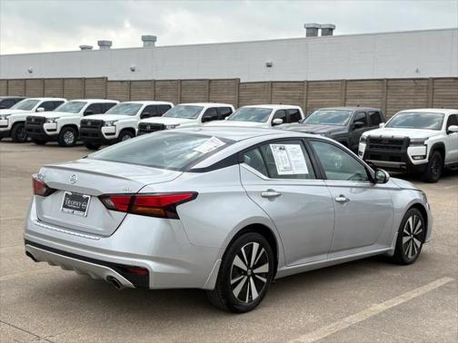 2022 Nissan Altima 2.5 SL