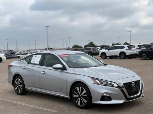 2022 Nissan Altima 2.5 SL