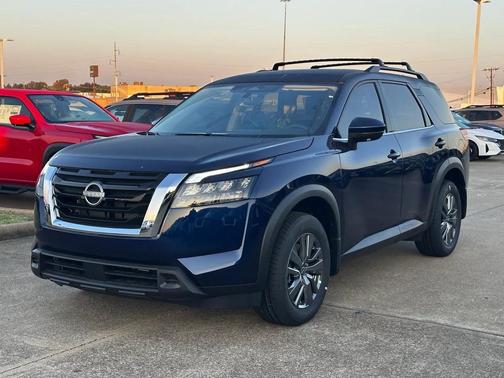 2025 Nissan Pathfinder SV FWD