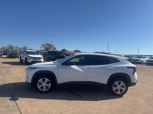 2024 Chevrolet Trax LS