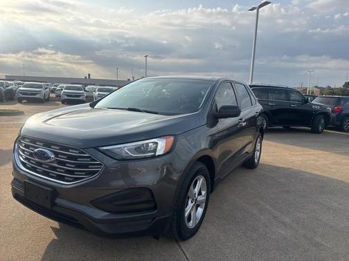 2020 Ford Edge SE