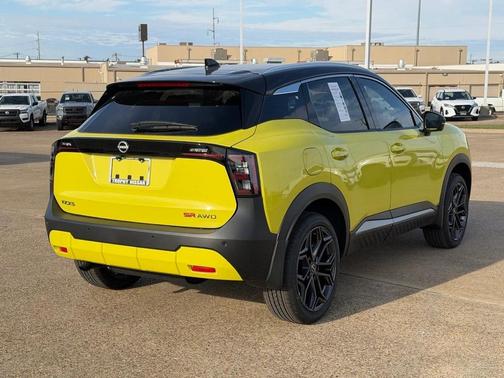 2026 Nissan Kicks SR