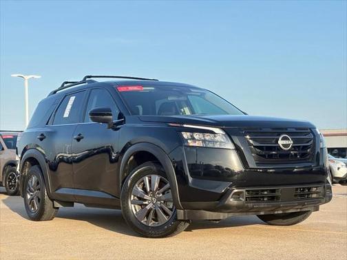 2023 Nissan Pathfinder SV FWD