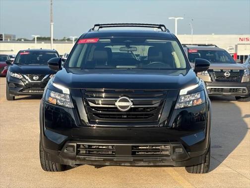 2023 Nissan Pathfinder SV FWD