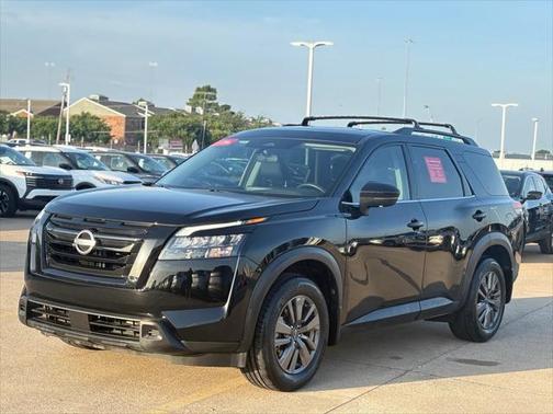 2023 Nissan Pathfinder SV FWD