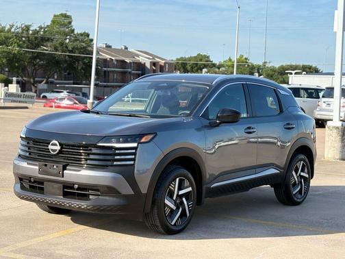 Gun Metallic 2026 Nissan Kicks SV
