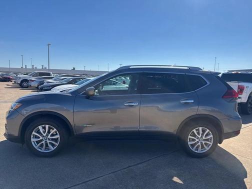 2017 Nissan Rogue Hybrid SV