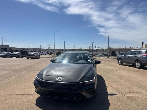 2026 Hyundai ELANTRA Sport