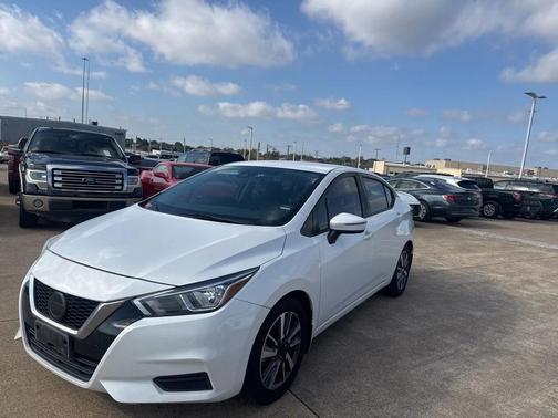 2020 Nissan Versa 1.6 SV