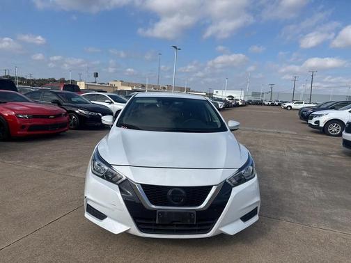 2020 Nissan Versa 1.6 SV