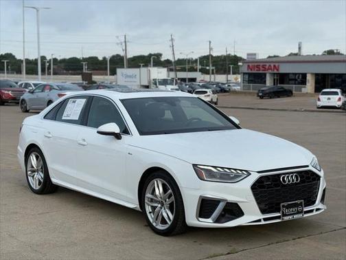 2023 Audi A4 45 S line Premium Plus