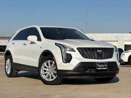2022 Cadillac XT4 Luxury