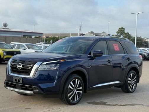 2024 Nissan Pathfinder Platinum FWD