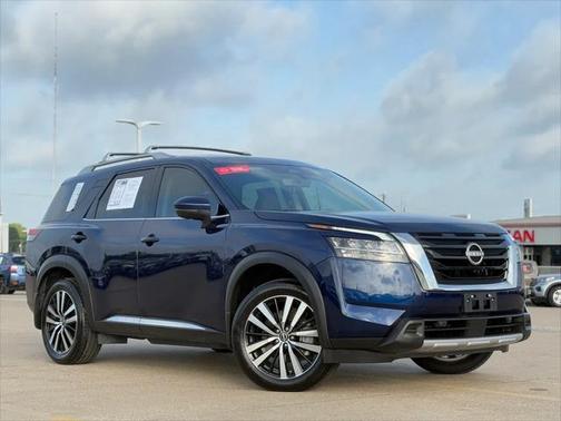 2024 Nissan Pathfinder Platinum FWD