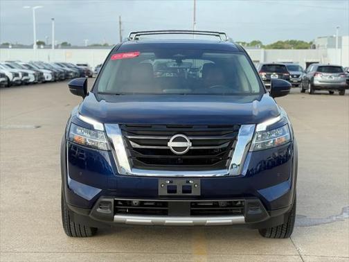 2024 Nissan Pathfinder Platinum FWD