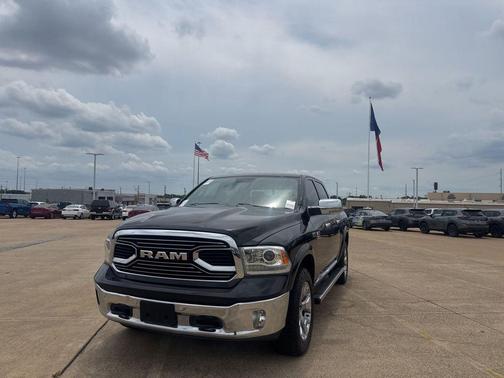 Brilliant Black Crystal Pearlcoat 2016 RAM 1500 Longhorn