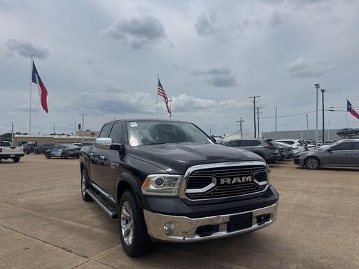 Brilliant Black Crystal Pearlcoat 2016 RAM 1500 Longhorn