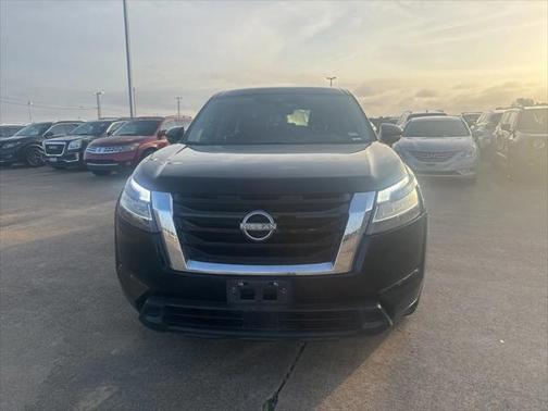 2022 Nissan Pathfinder S 2WD