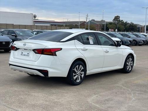 2025 Nissan Altima S FWD