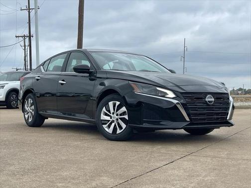 2025 Nissan Altima S FWD