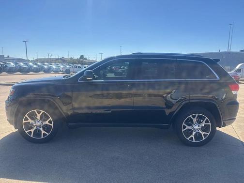 2018 Jeep Grand Cherokee Sterling Edition