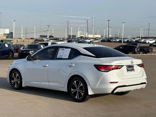 2022 Nissan Sentra SV