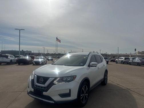 2020 Nissan Rogue SV