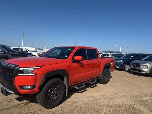 2025 Nissan Frontier PRO-4X