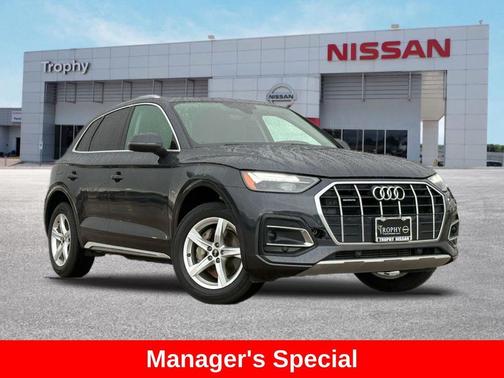 Manhattan Gray Metallic 2023 Audi Q5 40 Premium