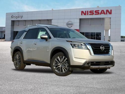 2025 Nissan Pathfinder SL 4WD