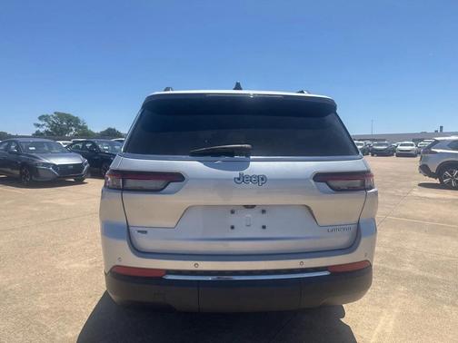 2021 Jeep Grand Cherokee L Laredo