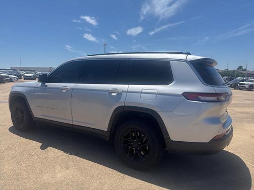 2021 Jeep Grand Cherokee L Laredo