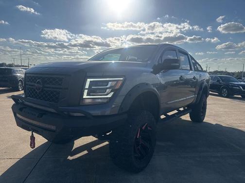 2023 Nissan Titan PRO-4X
