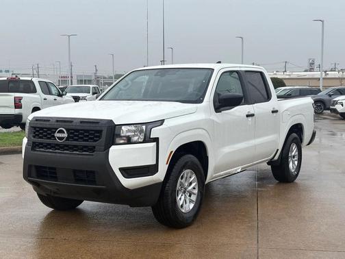 2025 Nissan Frontier S