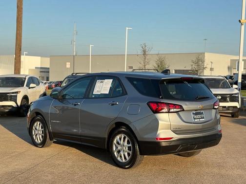 2024 Chevrolet Equinox LS