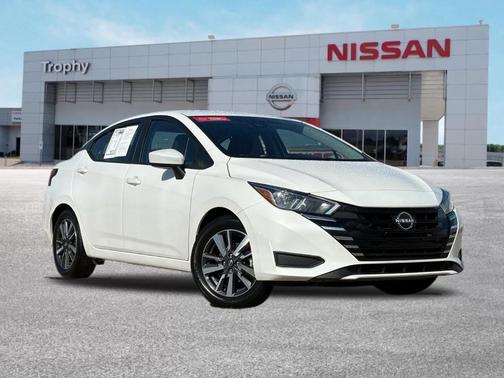 2023 Nissan Versa 1.6 SV