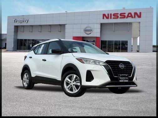 2025 Nissan Kicks S