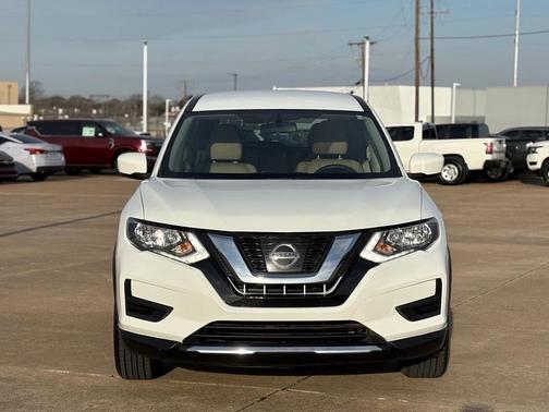 2017 Nissan Rogue S