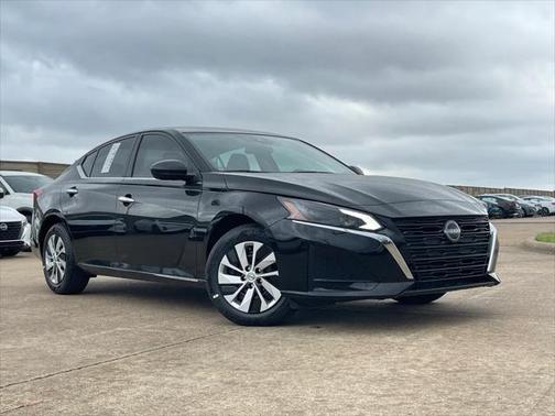 2025 Nissan Altima S FWD
