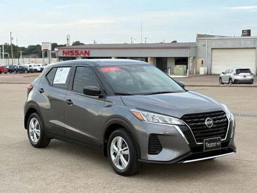 2021 Nissan Kicks S