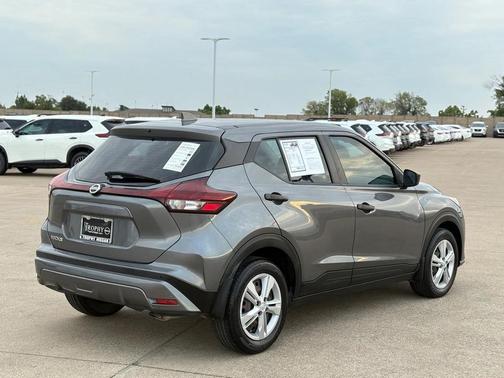 2021 Nissan Kicks S