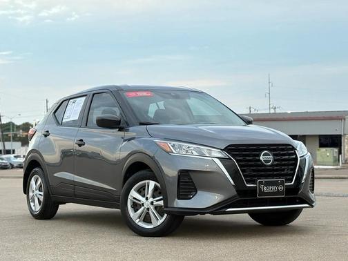2021 Nissan Kicks S