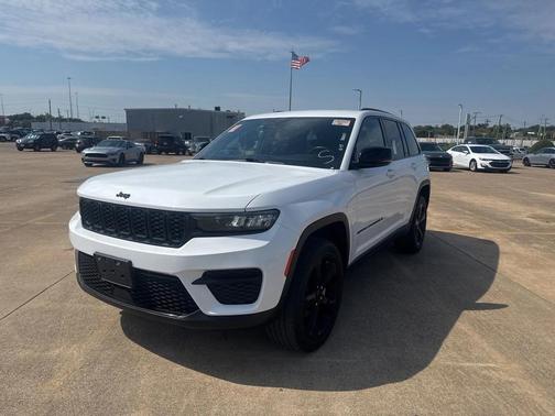 2022 Jeep Grand Cherokee Altitude
