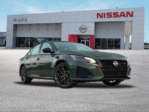 2025 Nissan Altima SR FWD