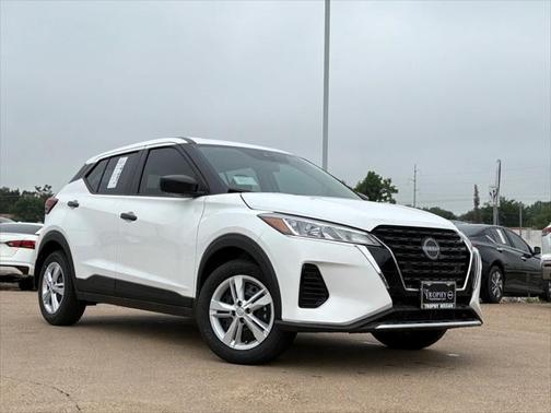 2025 Nissan Kicks S