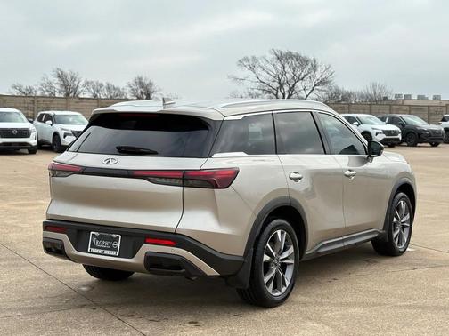 2024 INFINITI QX60 Luxe