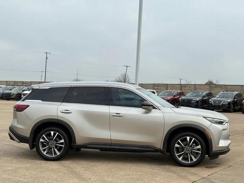 2024 INFINITI QX60 Luxe